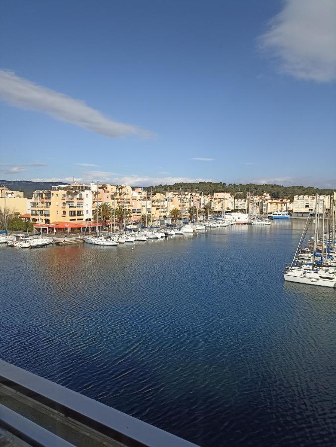 Port Panoramique Apartment Груисан Екстериор снимка